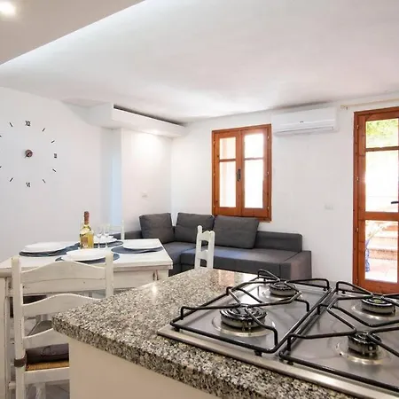 Modern Near The Sea * Putzu Idu